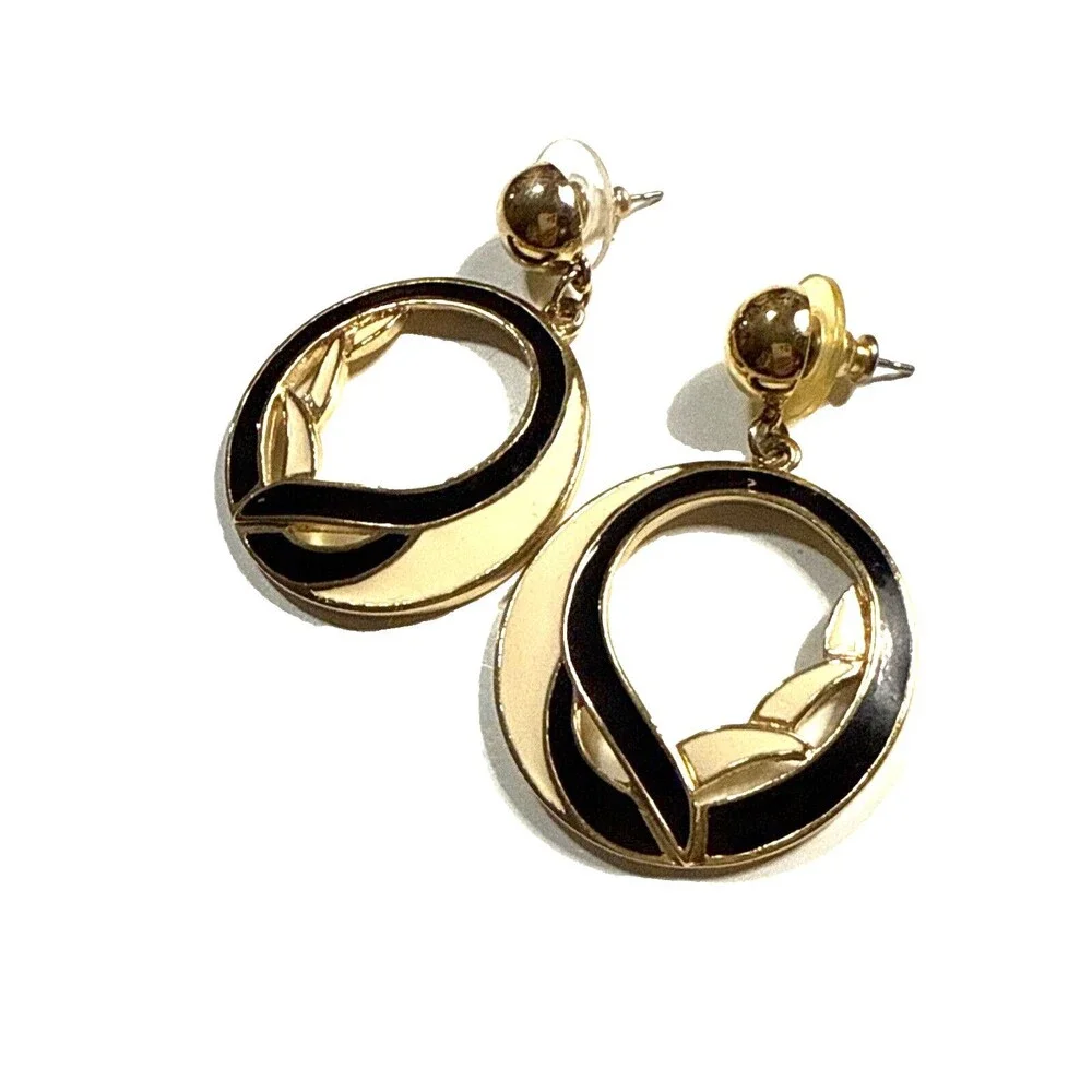 Vintage Trifari 1980s Pierced Earrings Enamel Dangle Gold Tone Black Cream 2”